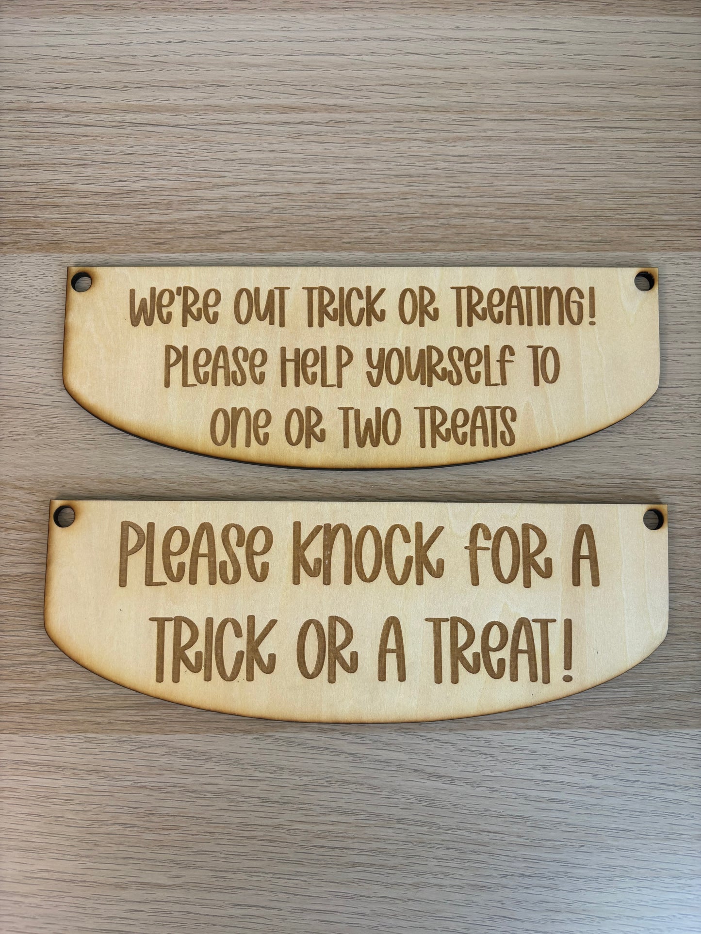 Trick or Treat Reversible Door Sign
